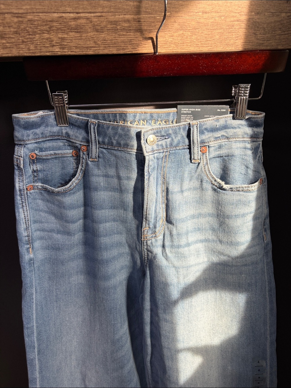 American Eagle Outfitters Light Blue High-Rise Women's Jeans